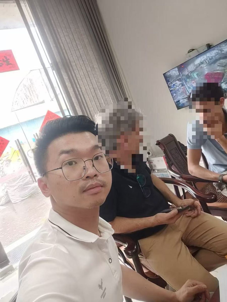 Buyer meeting in the office reception